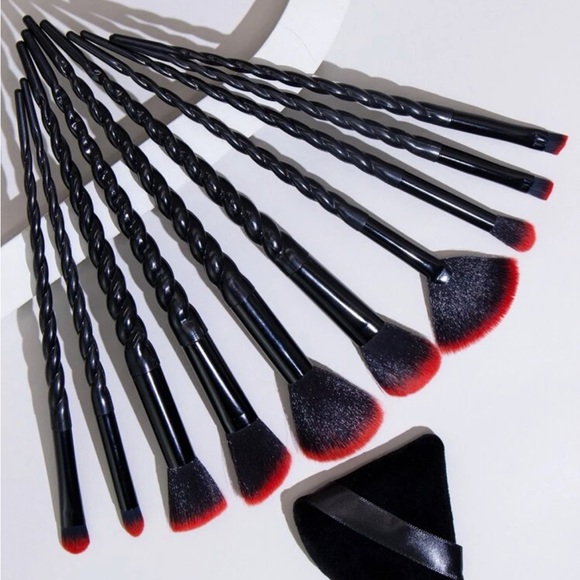 10PC Makeup Brush Set ❤️ - Picture 2 of 3
